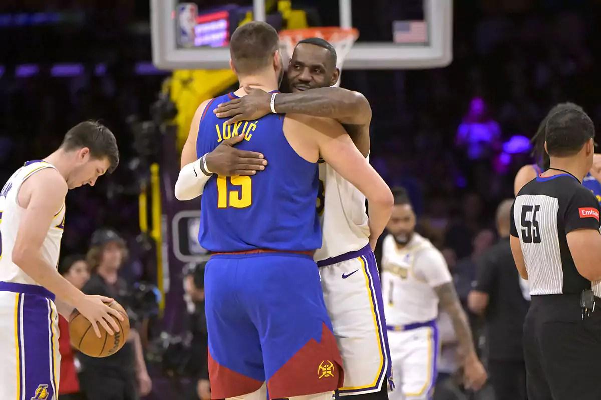 华体会体育官方网站-NBA传闻：勒布朗·詹姆斯与约基奇联手或成掘金休赛期引援目标